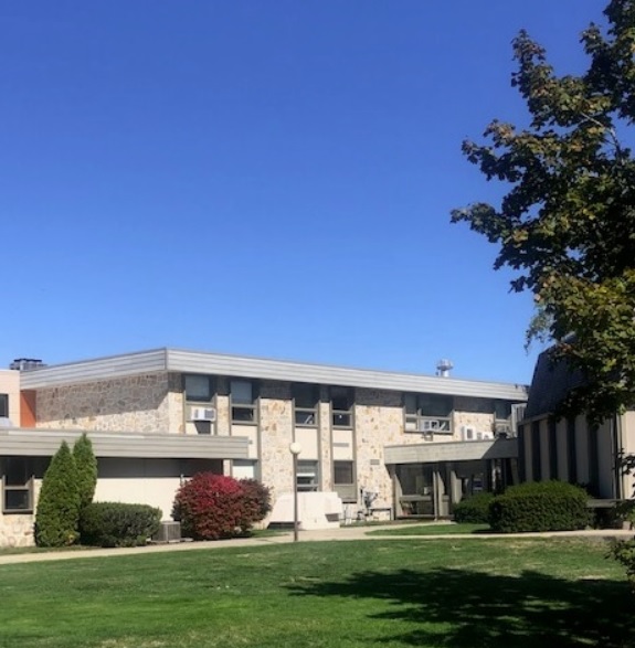 School of Justice Studies Roger Williams University Modern Campus